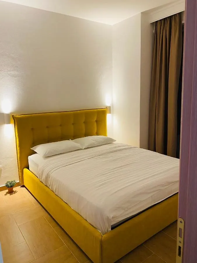 Modern Apartment In Lungomare, Vlorë